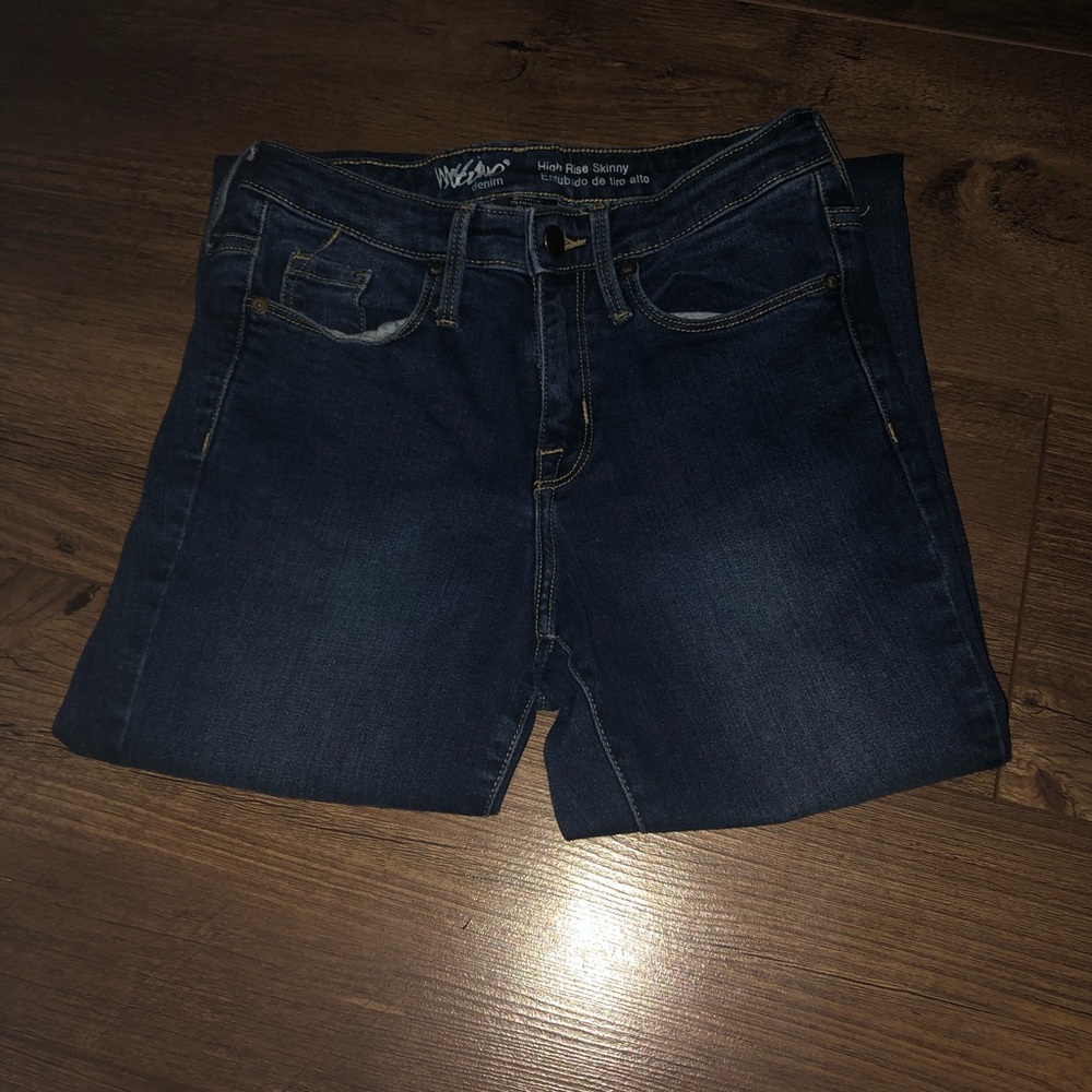 Jeans - Picture 3 of 4